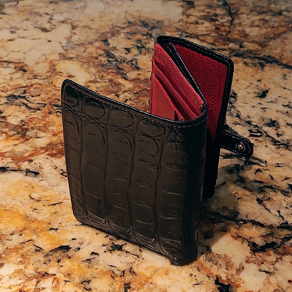 Brahmin Black and Red Croc-Embossed Leather Wallet with Buckle. Pre-owned - Picture 10 of 13
